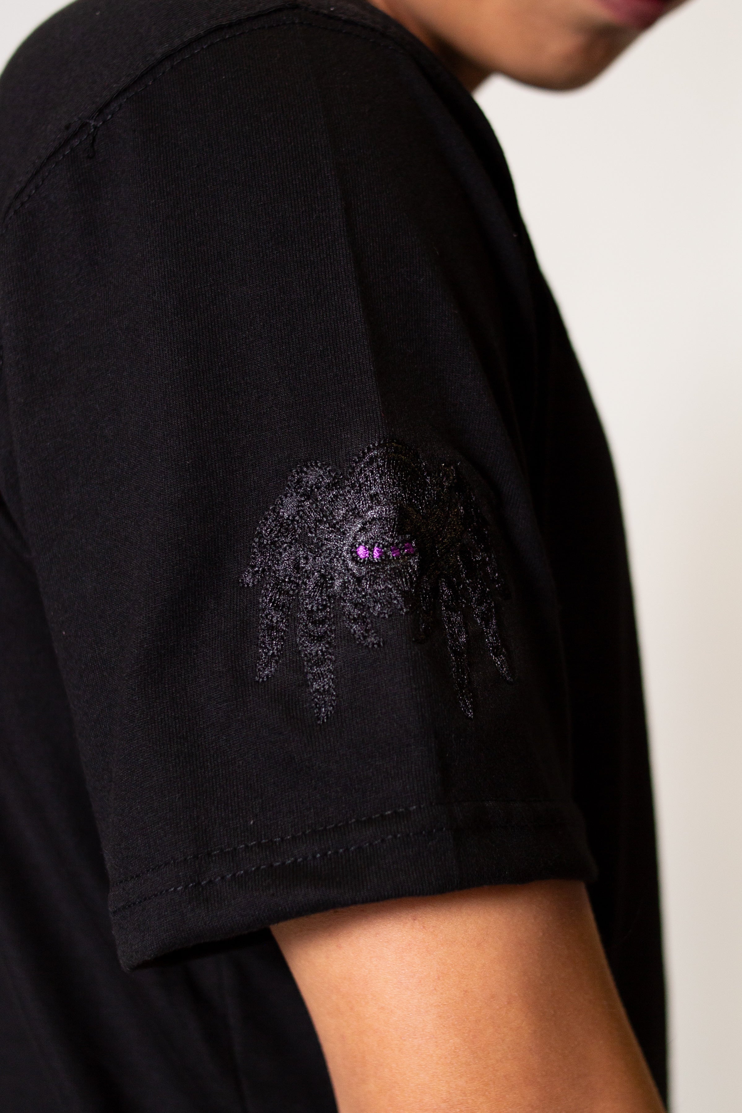 LUSIONAIRE SHORT SLEEVE T-SHIRT